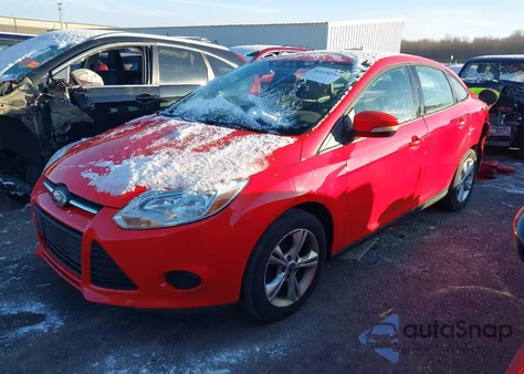 2013 Ford Focus Se z USA, uszkodzony, nr VIN 1FADP3F22DL169356